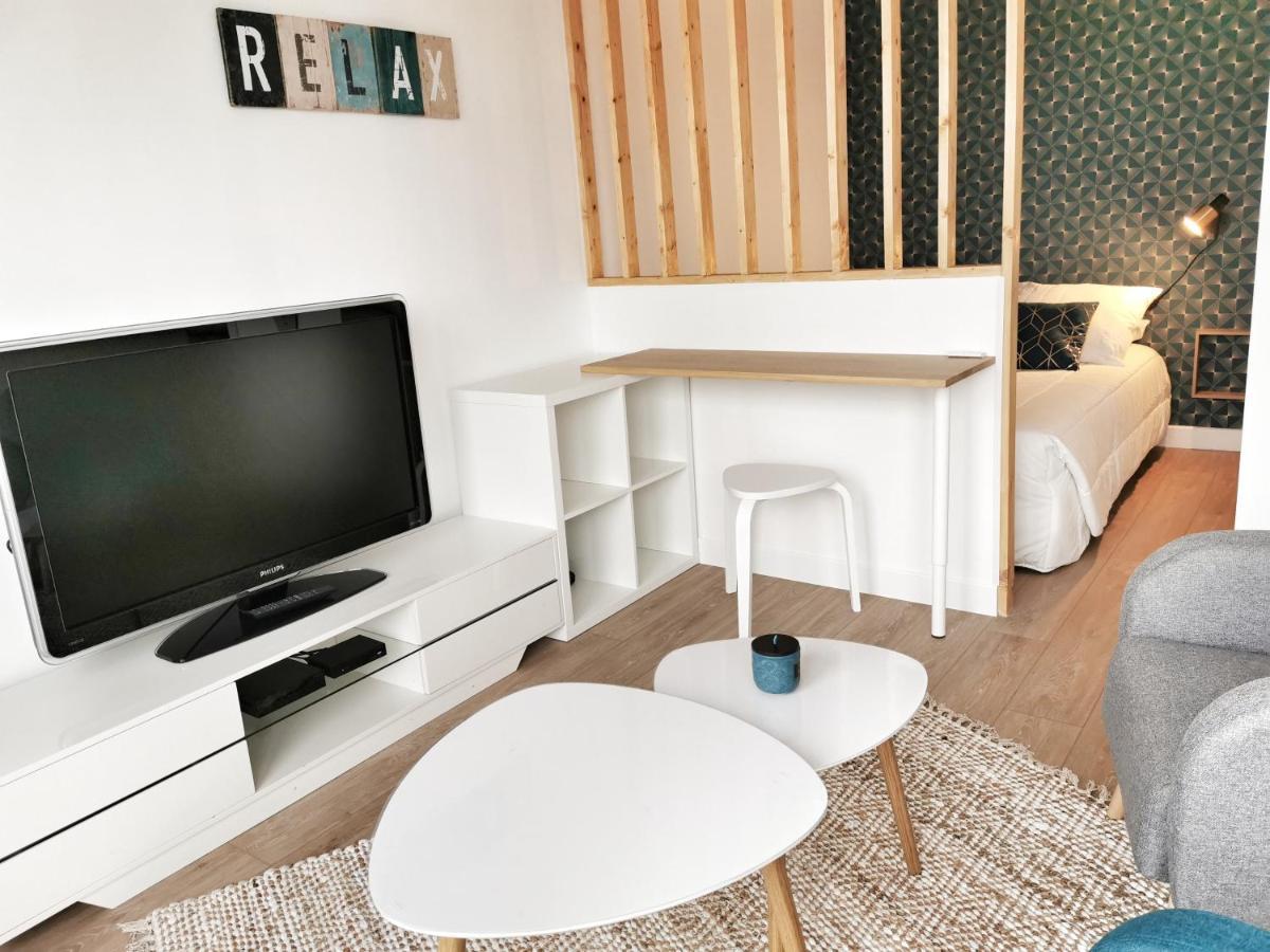 Appartement Lumineux Avec Balcon Et Parking Cherbourg-en-Cotentin Exterior foto