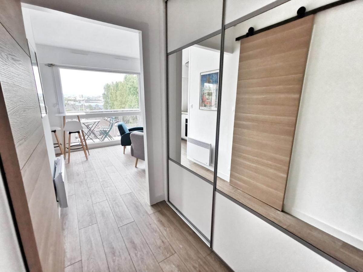 Appartement Lumineux Avec Balcon Et Parking Cherbourg-en-Cotentin Exterior foto